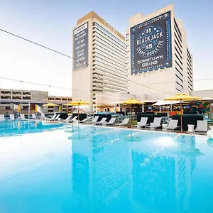 3* Szálloda Downtown Grand & Casino