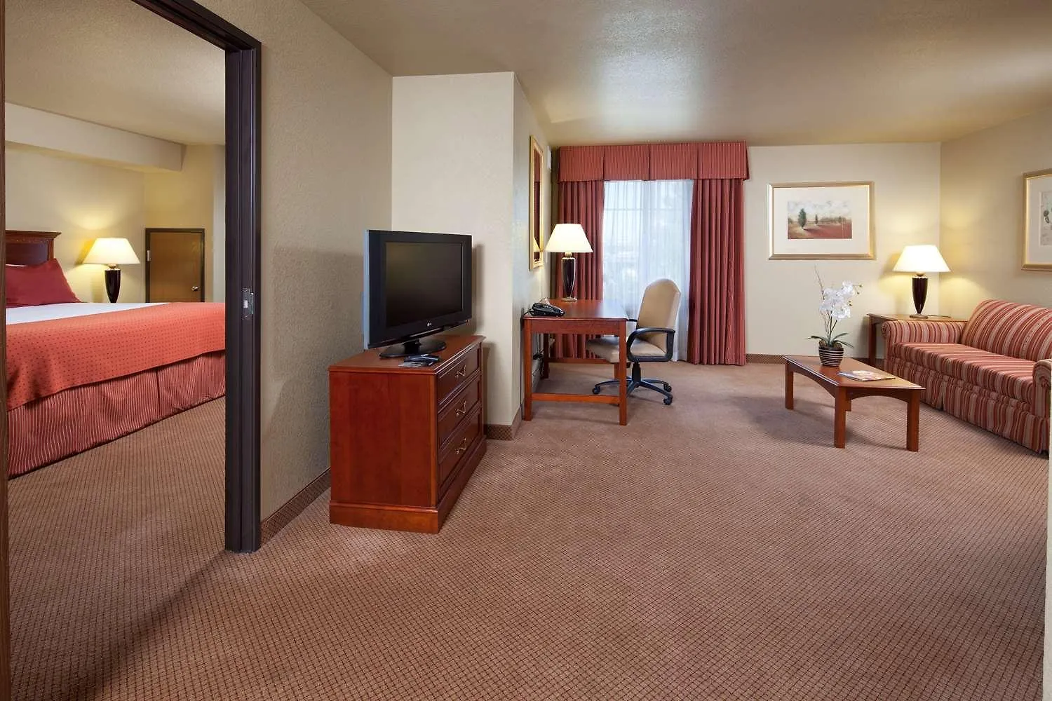 Best Western Plus Henderson Hotel Las Vegas 3*,
