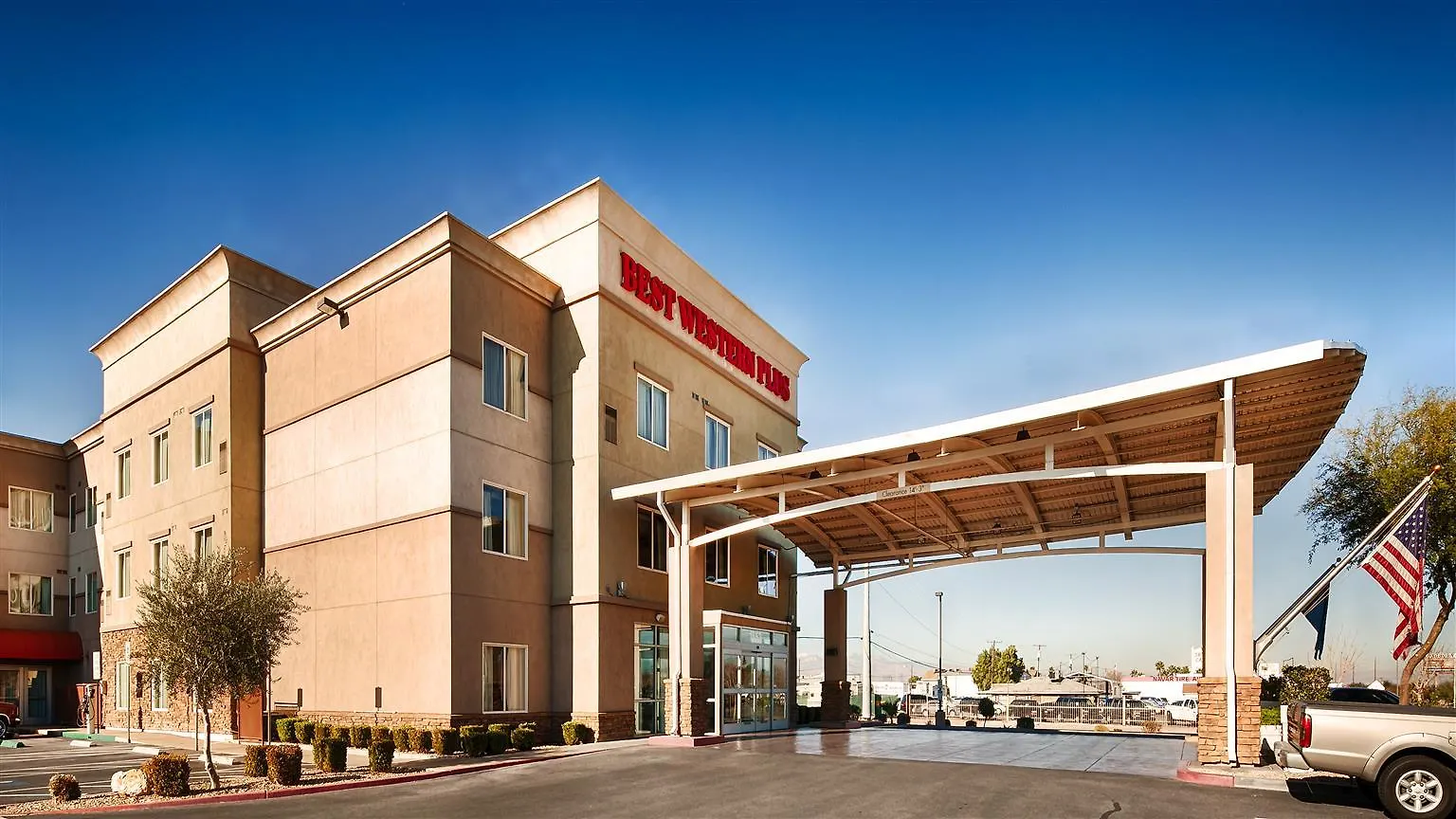 Best Western Plus Henderson Hotel Las Vegas 3*,